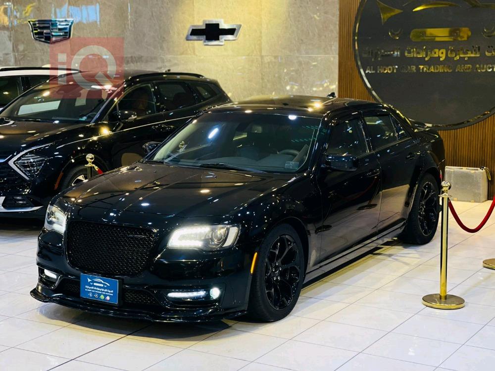 کرایسلەر 300